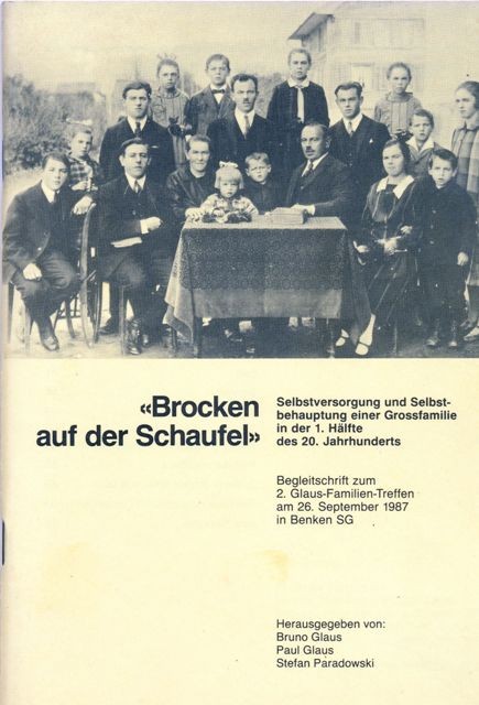 Brocken auf der Schaufel